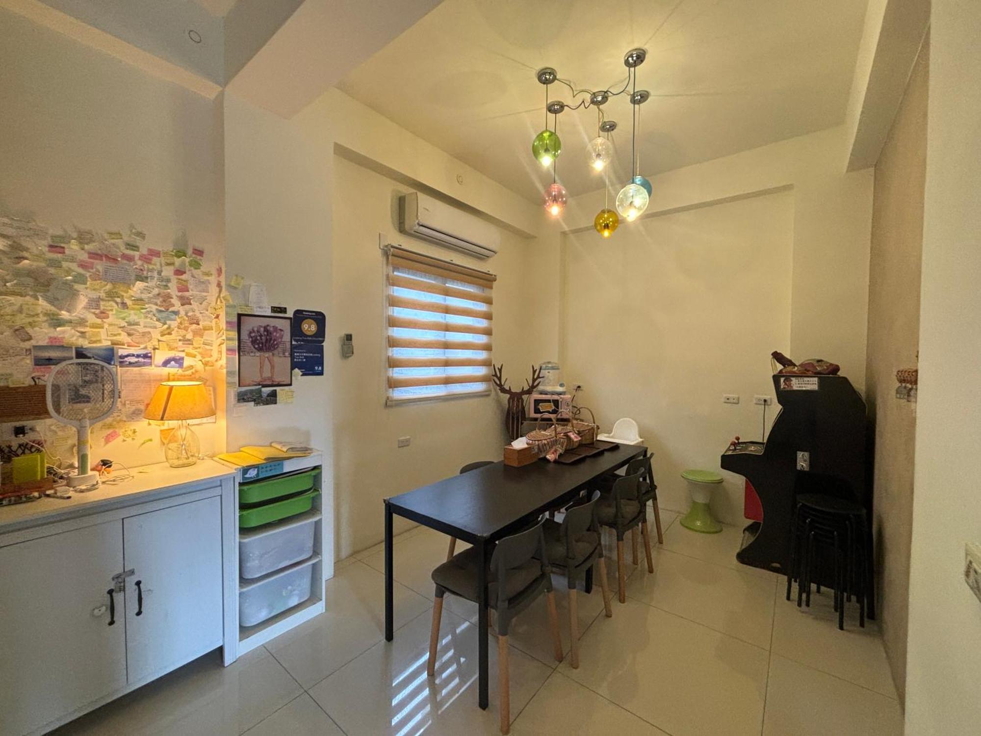 羅東木村電梯民宿: Cloud Comfort with Free Laundry & Starbucks Coffee Luodong Exterior photo