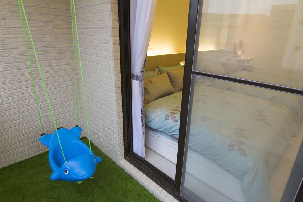 羅東木村電梯民宿: Cloud Comfort with Free Laundry & Starbucks Coffee Luodong Exterior photo